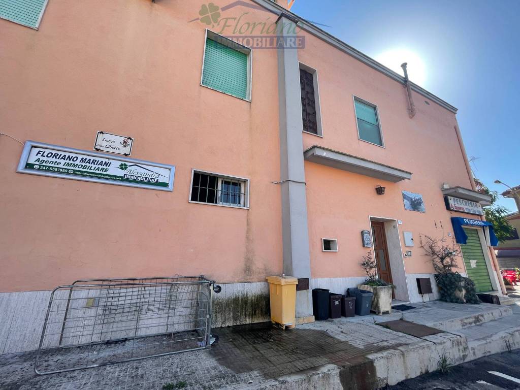 Palazzo / stabile a Montalto di castro in Via del Fontanile Vecchio - Foto 2