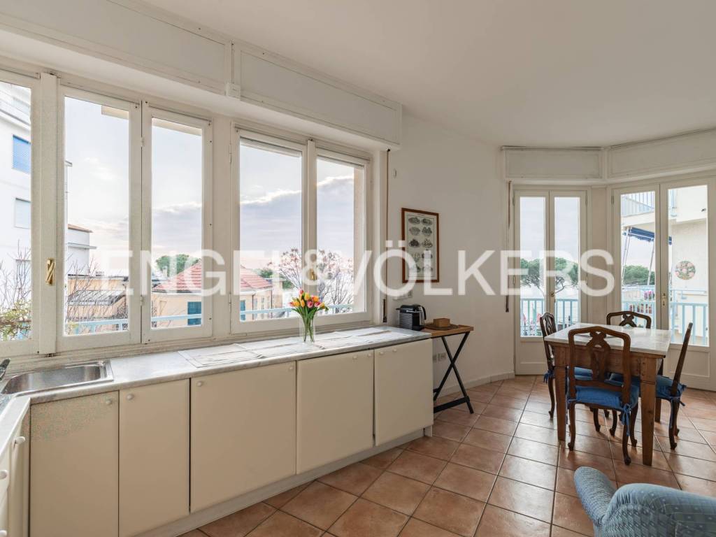 Appartamento a Alassio in Via Leonardo da Vinci - Foto 2