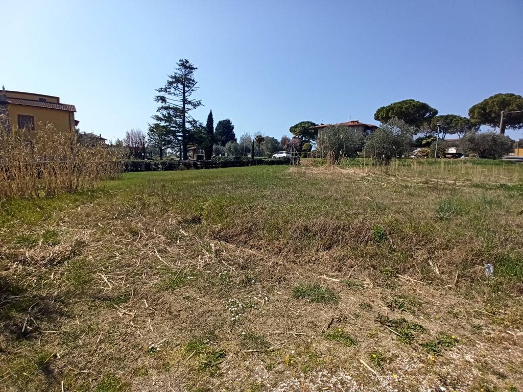 Terreno a Castiglione del lago in Via Genova, 8 - Foto 4