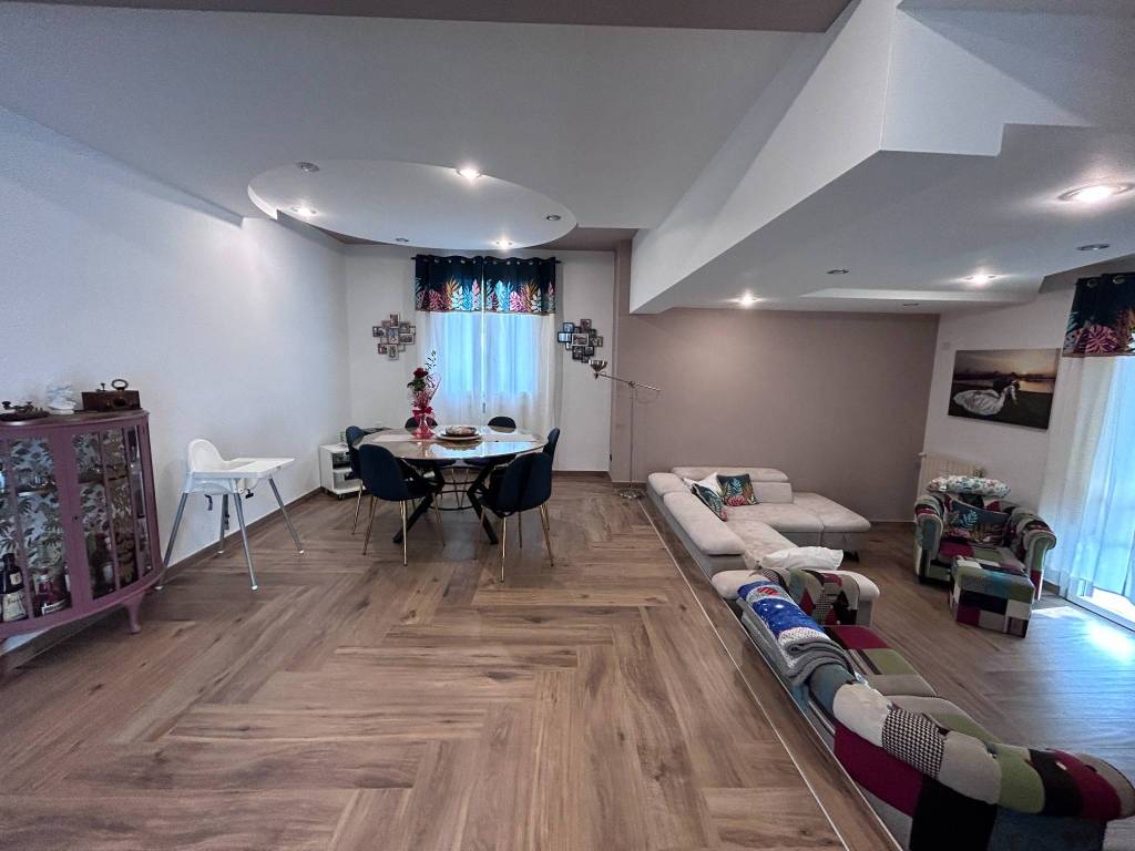 Villa a Scaldasole in Via 1 Maggio, 12 - Foto 2