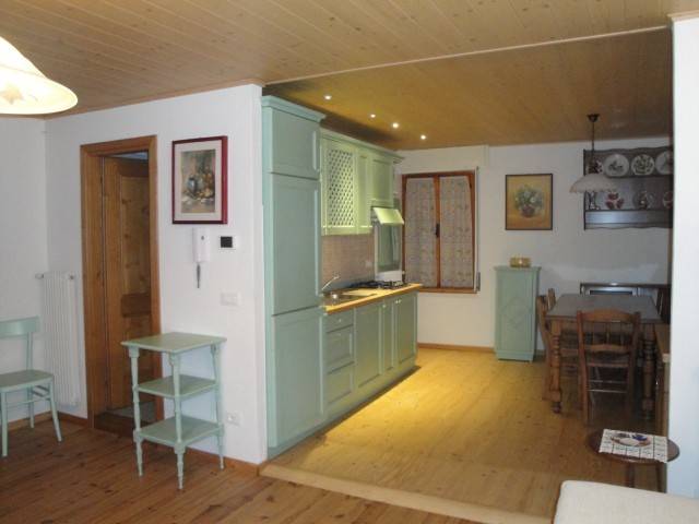 Casa indipendente a Ampezzo in Via Asilo, 9 - Foto 2