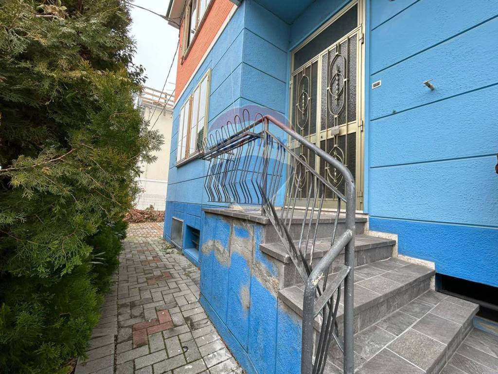 Casa indipendente a Ferrara in Via Gaetano Pesci, 71 - Foto 4