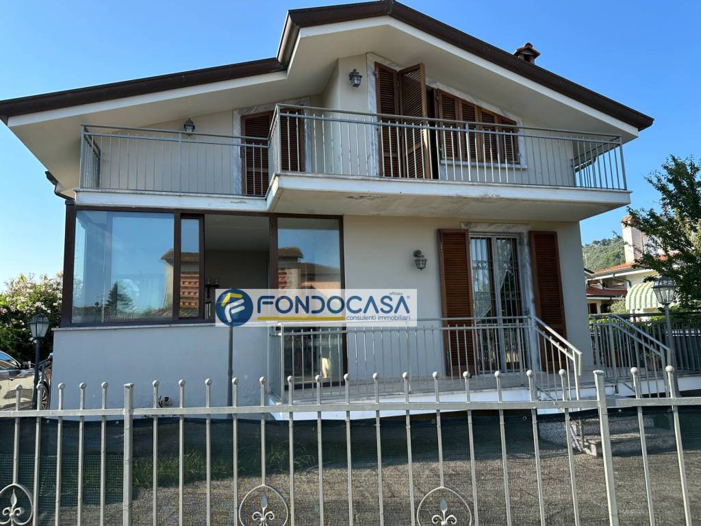 Villa a Massarosa in via sarzanese nord - Foto 4