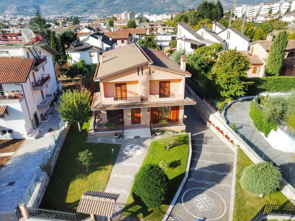 Villa a Avezzano in Via Vincenzo Bellisario - Foto 3