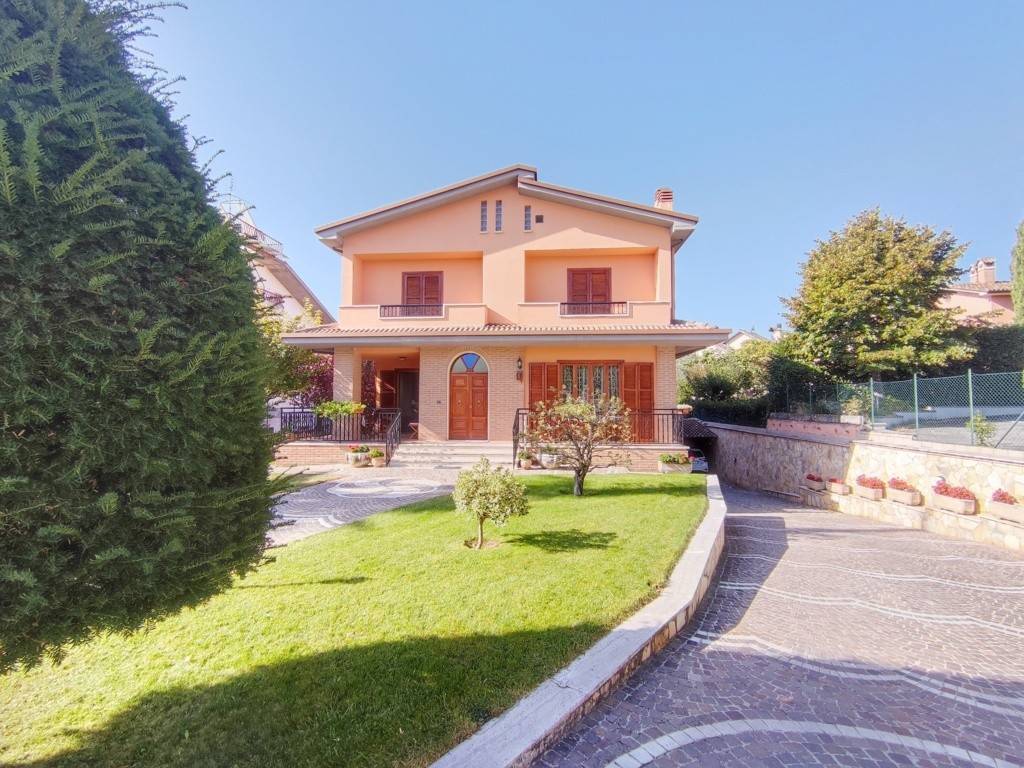 Villa a Avezzano in Via Vincenzo Bellisario - Foto 5