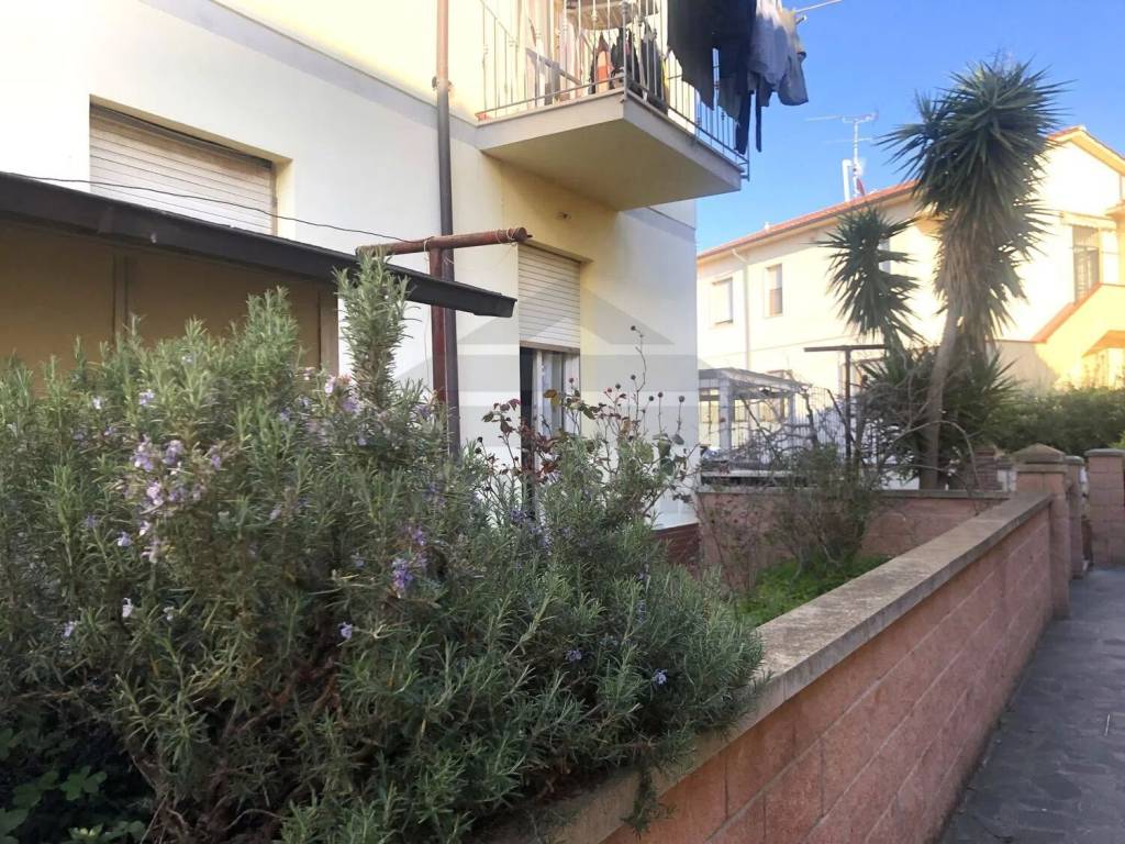 Villa a Rosignano marittimo in Via Delle Pescine, 36 - Foto 3
