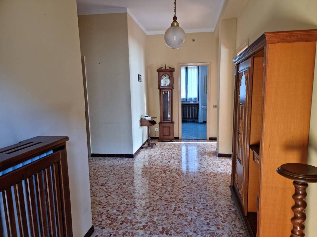 Villa a Novate mezzola in Strada Statale del Lago di Como e dello Spluga, 23 - Foto 2
