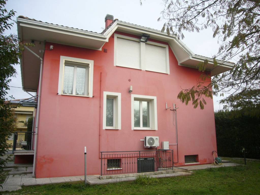 Villa a Pesaro in Strada della Romagna, 371 - Foto 2