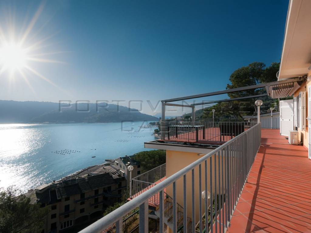 Attico / mansarda a Portovenere in Via Giuseppe Garibaldi, 200 - Foto 4