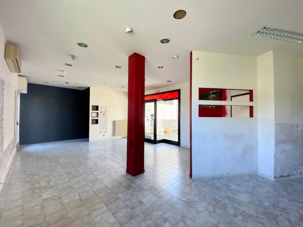 Immobile a Borgo san dalmazzo in Corso Barale, 135 - Foto 2
