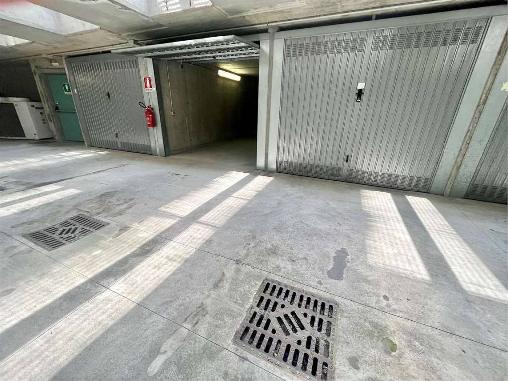 Box / garage a Barzanò in Via Monsignor Colli - Foto 4