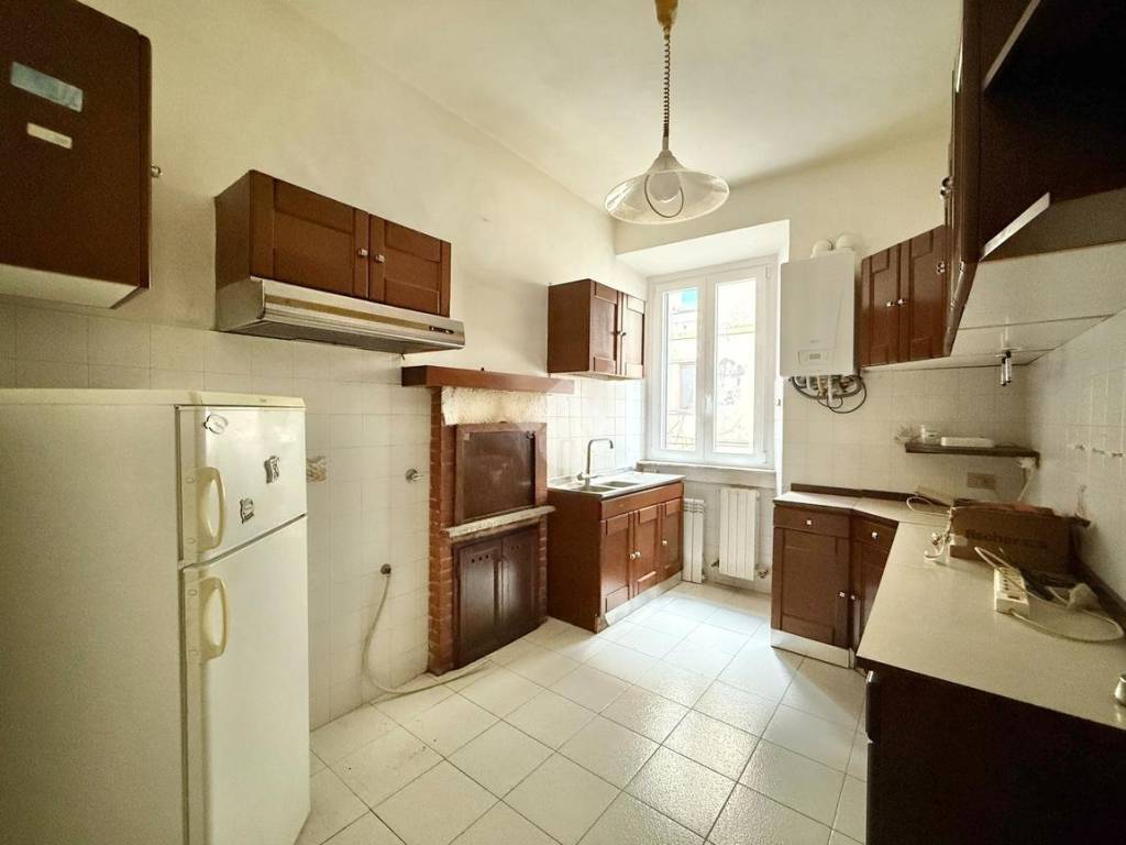 Appartamento a Viterbo in Via Pinzi, 5 - Foto 2