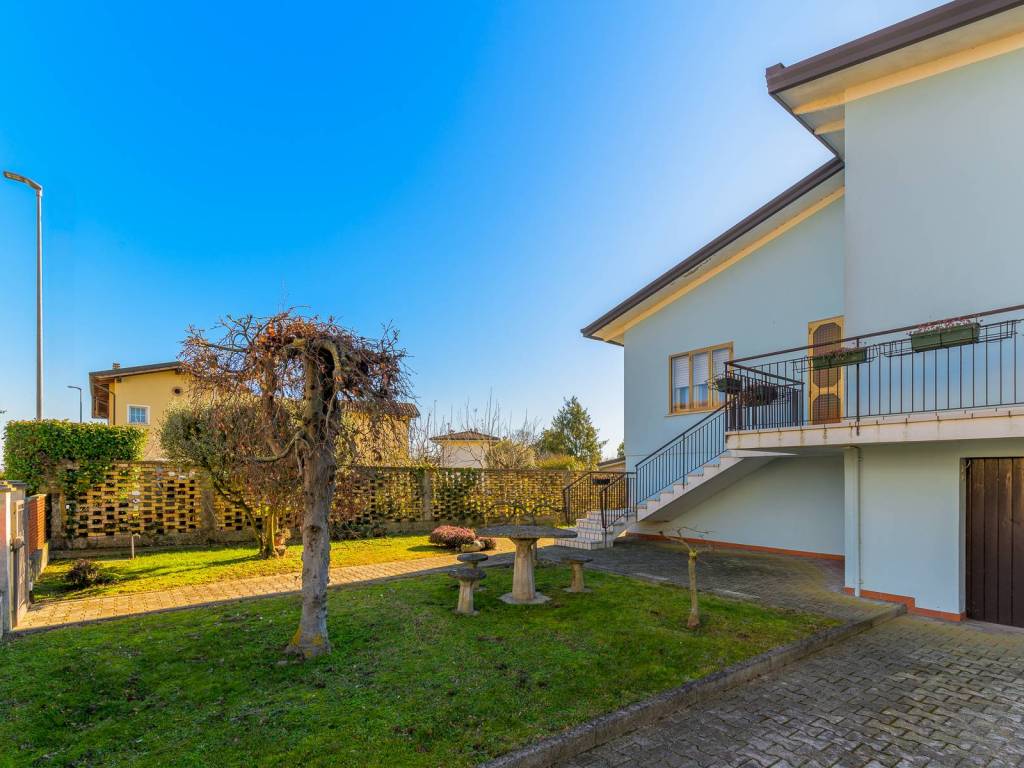 Villa a San michele al tagliamento in Via Alcide De Gasperi, 1 - Foto 2