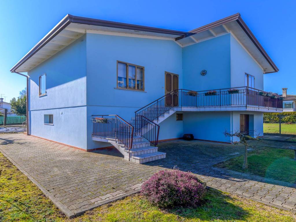 Villa a San michele al tagliamento in Via Alcide De Gasperi, 1 - Foto 3