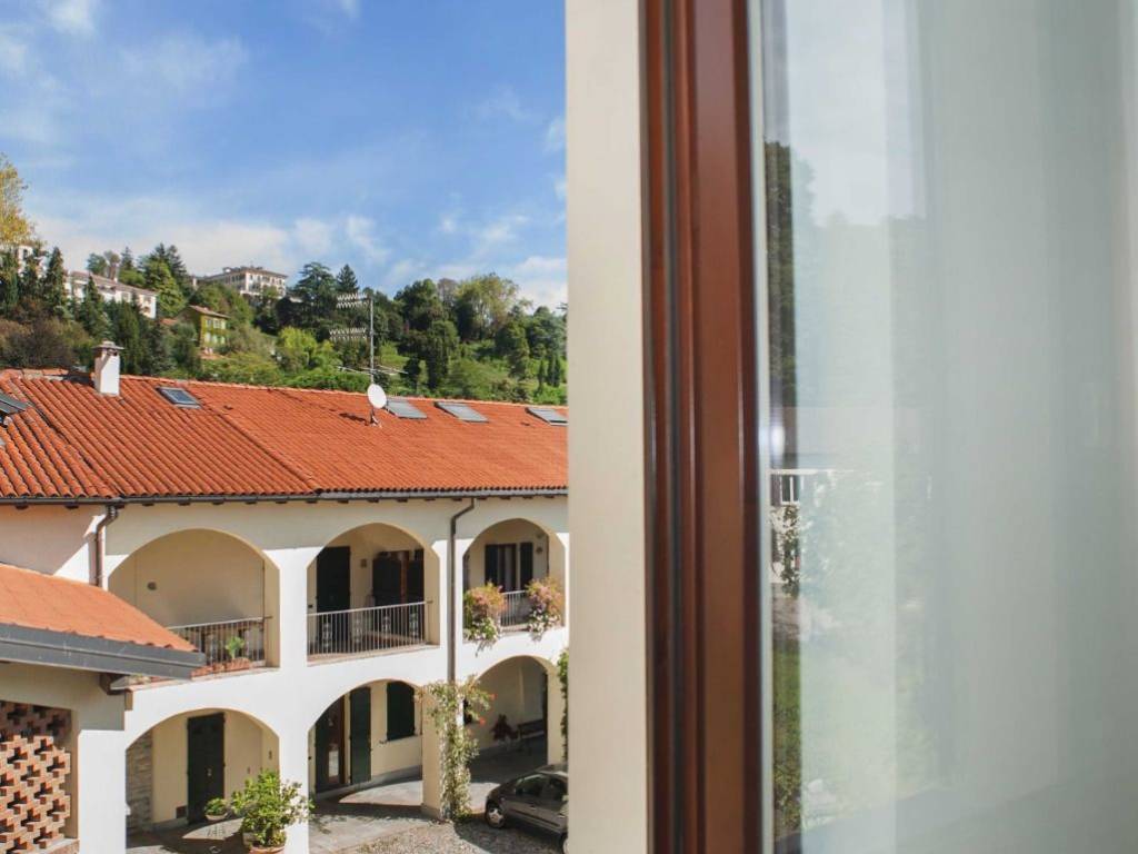 Appartamento a Casciago in Via Trieste, 5 - Foto 2