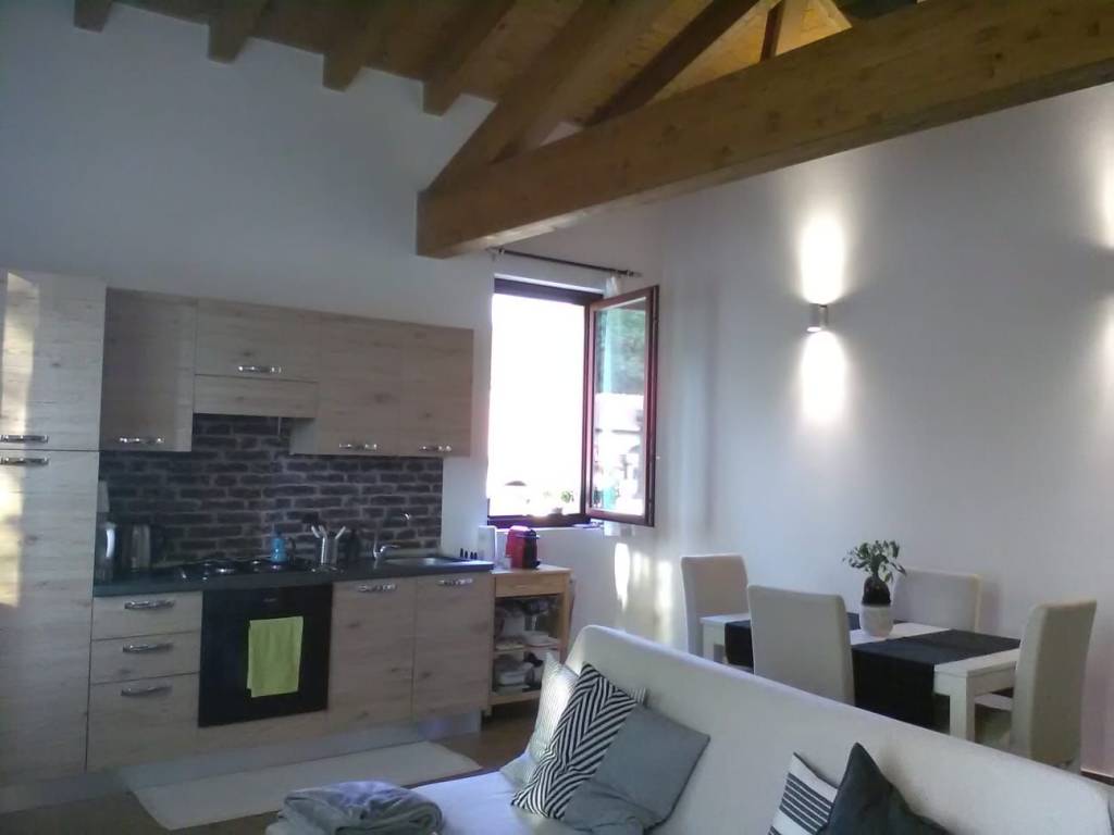 Appartamento a Casciago in Via Trieste, 5 - Foto 5