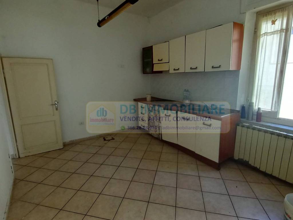 Casa indipendente a Montevarchi in Via Piave, 77 - Foto 4