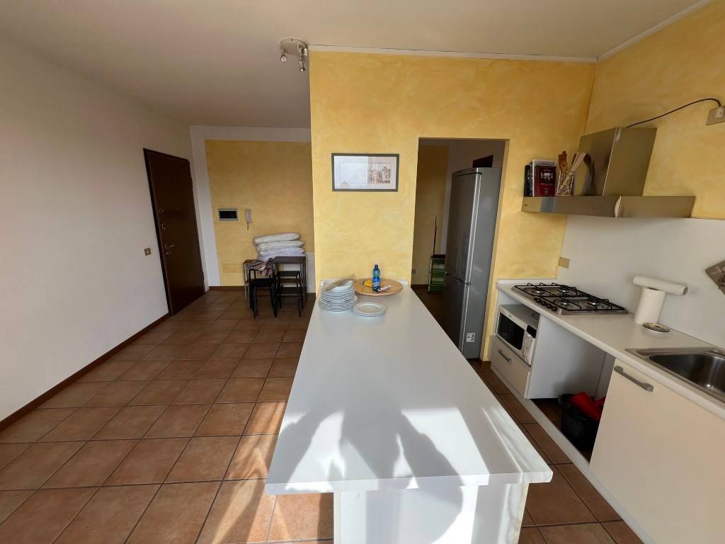 Appartamento a Sesto calende in Via Sempione, 35 - Foto 3