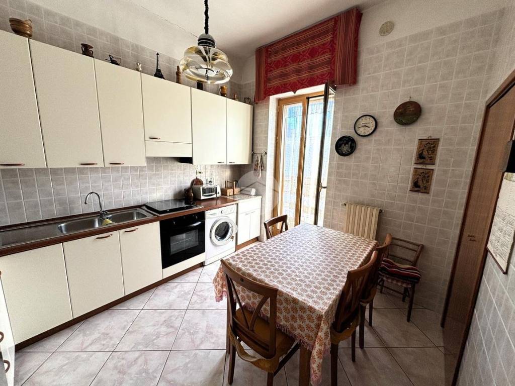 Appartamento a Manfredonia in Via Tommaso Angiulli, 24 - Foto 3