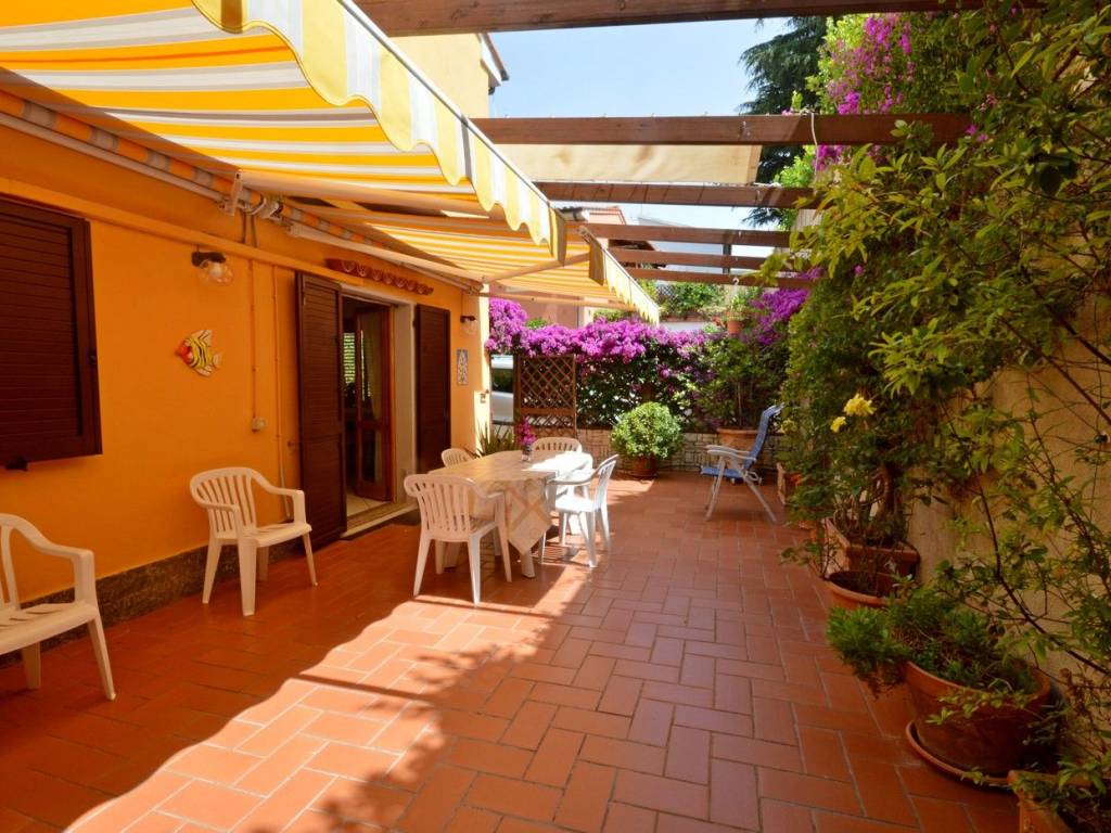 Appartamento a Marciana marina in Viale Aldo Moro, 7 - Foto 4