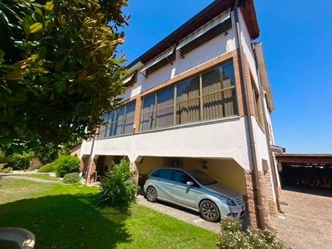 Villa a Aprilia in Via Silvio Spaventa - Foto 2