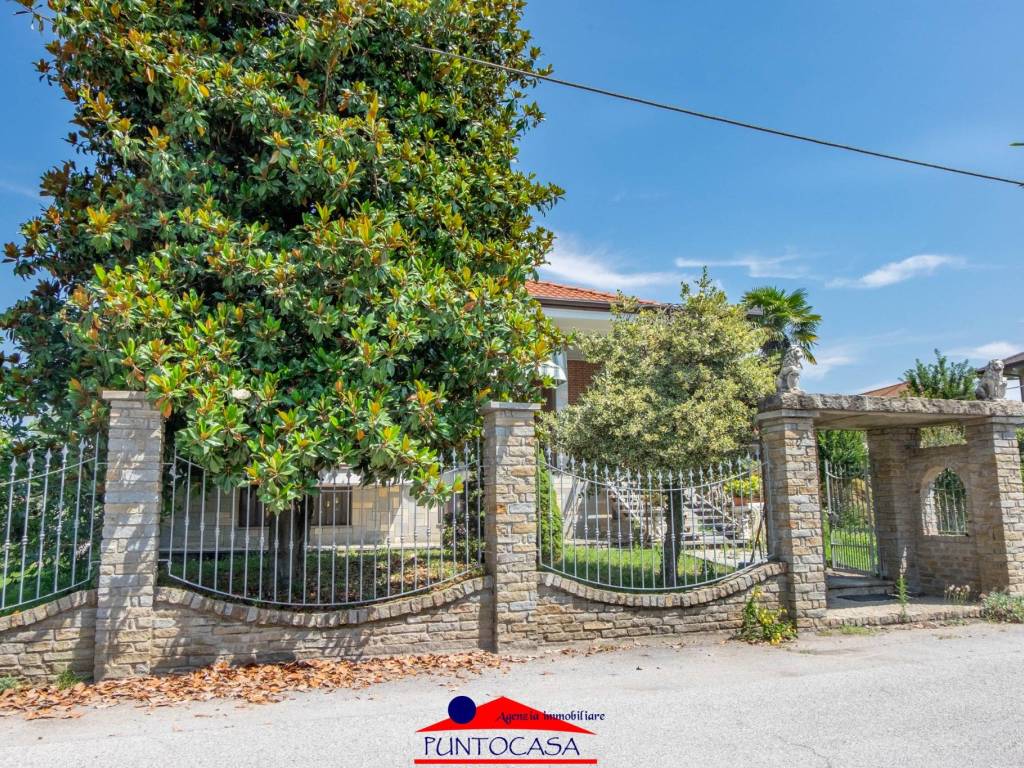 Villa a Busca in Via Don Perano, 2 - Foto 3
