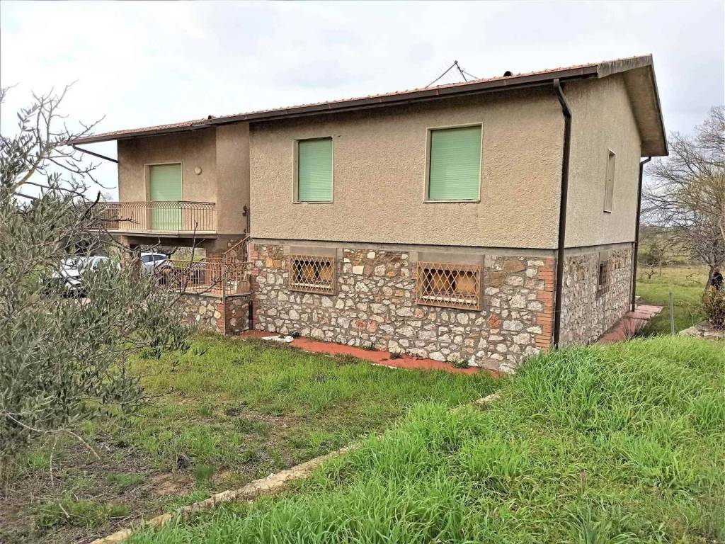 Villa a Grosseto in RISPESCIA VICINANZA AL PAESE IN CAMPAGNA - Foto 5