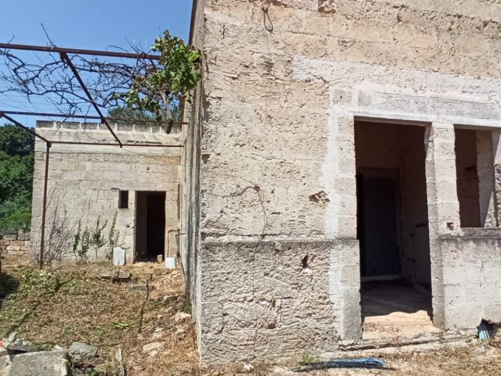 Villa a Ceglie messapica in SS581 - Foto 4