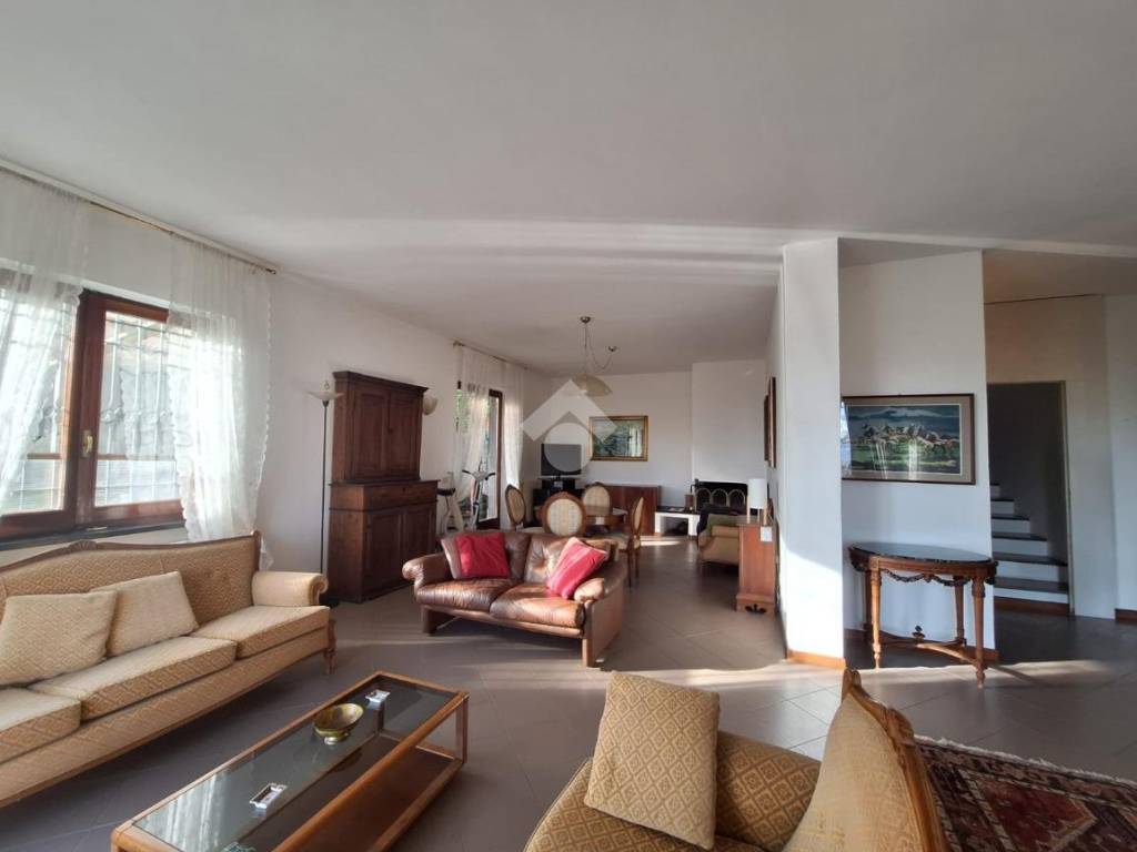 Villa a Follo in Via Europa, 57 - Foto 4