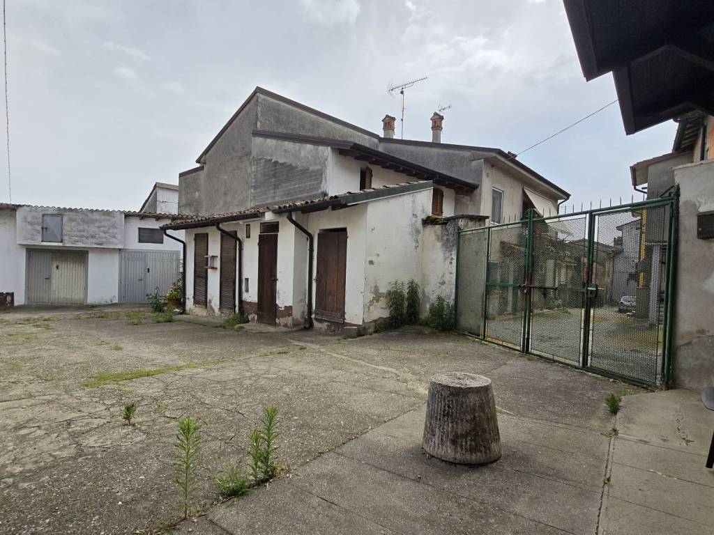Casa indipendente a Formigara in via pizzighettone 12 - Foto 2