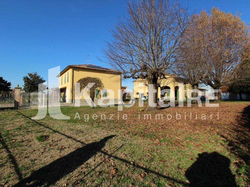 Villa a Castenaso in Via Marano, 28 - Foto 2