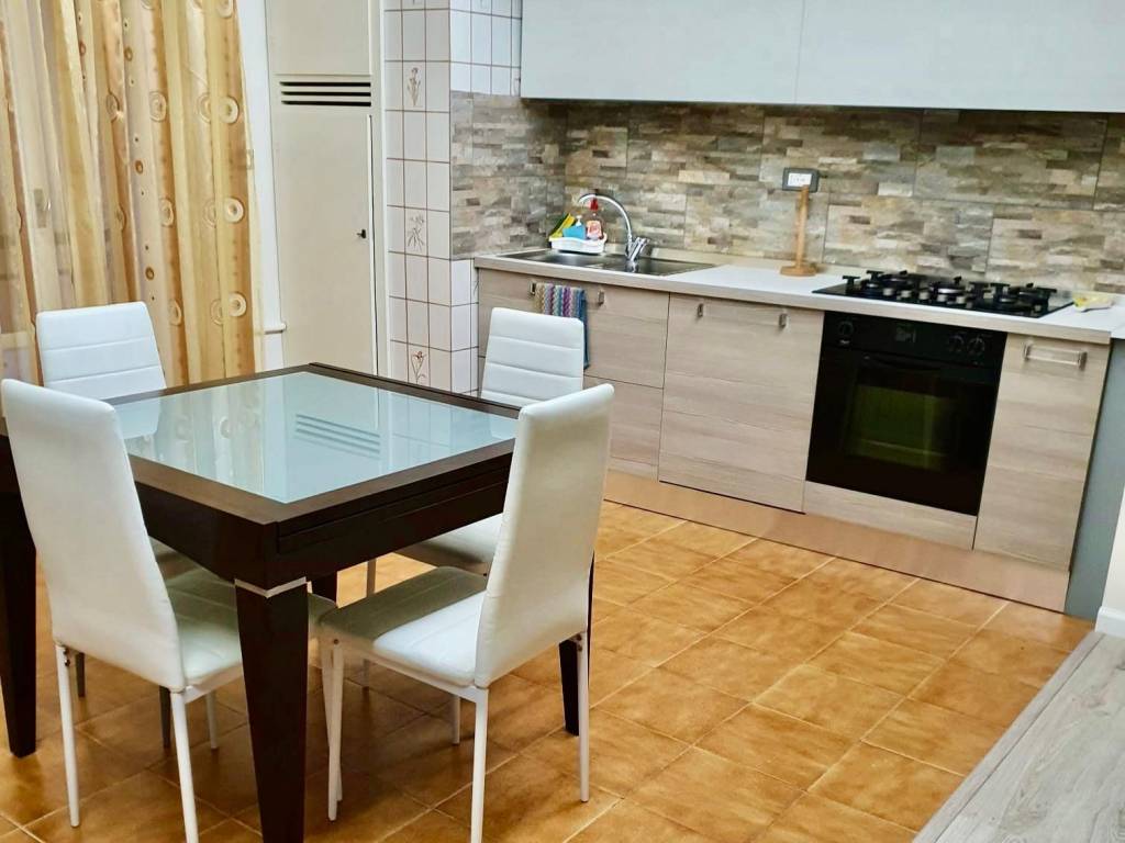 Appartamento a Piacenza in Via Erasmo Malvicini - Foto 3