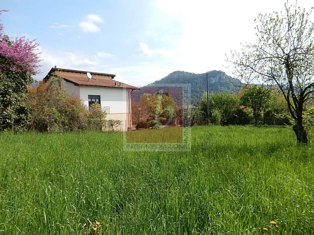 Terreno a Leggiuno in Via XXIV Maggio - Foto 2