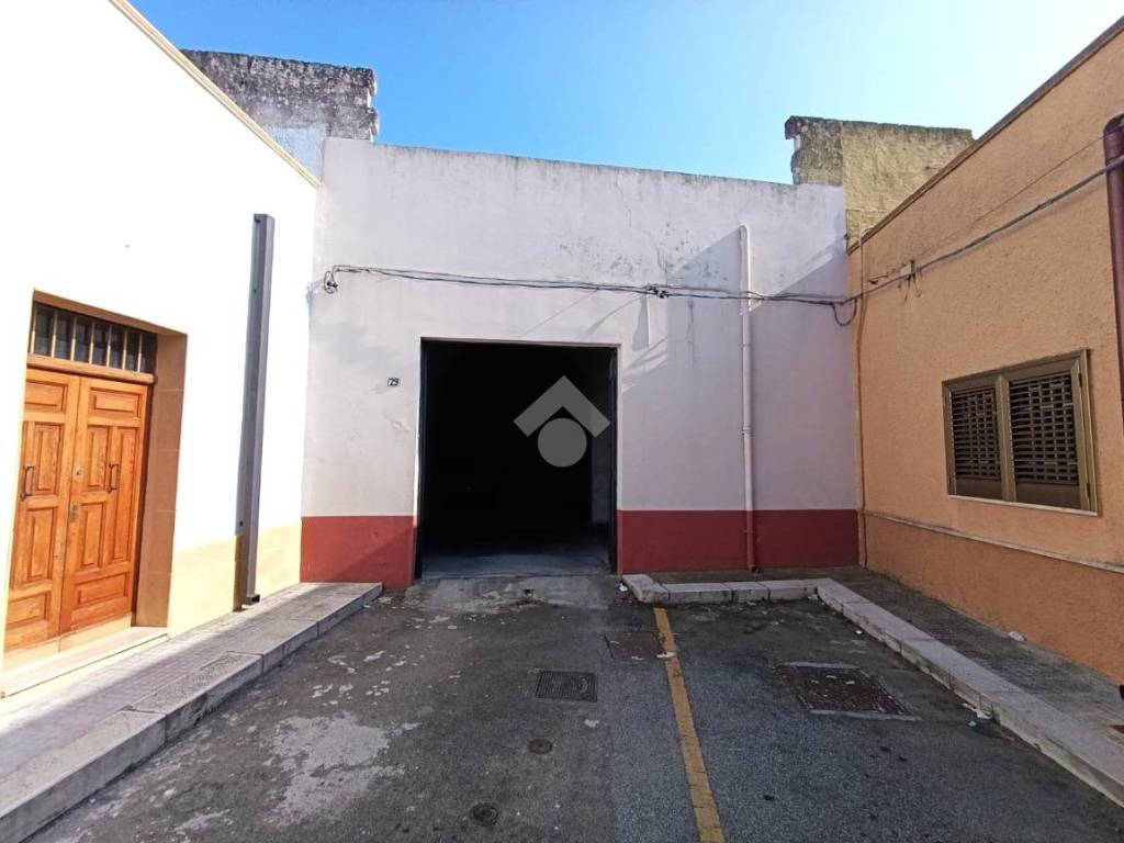 Box / garage a Mesagne in Via Mauro Antonio, 29 - Foto 2