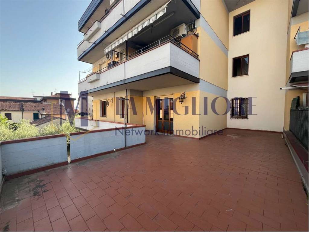 Appartamento a Montemurlo in Viale Fratelli Cervi - Foto 2