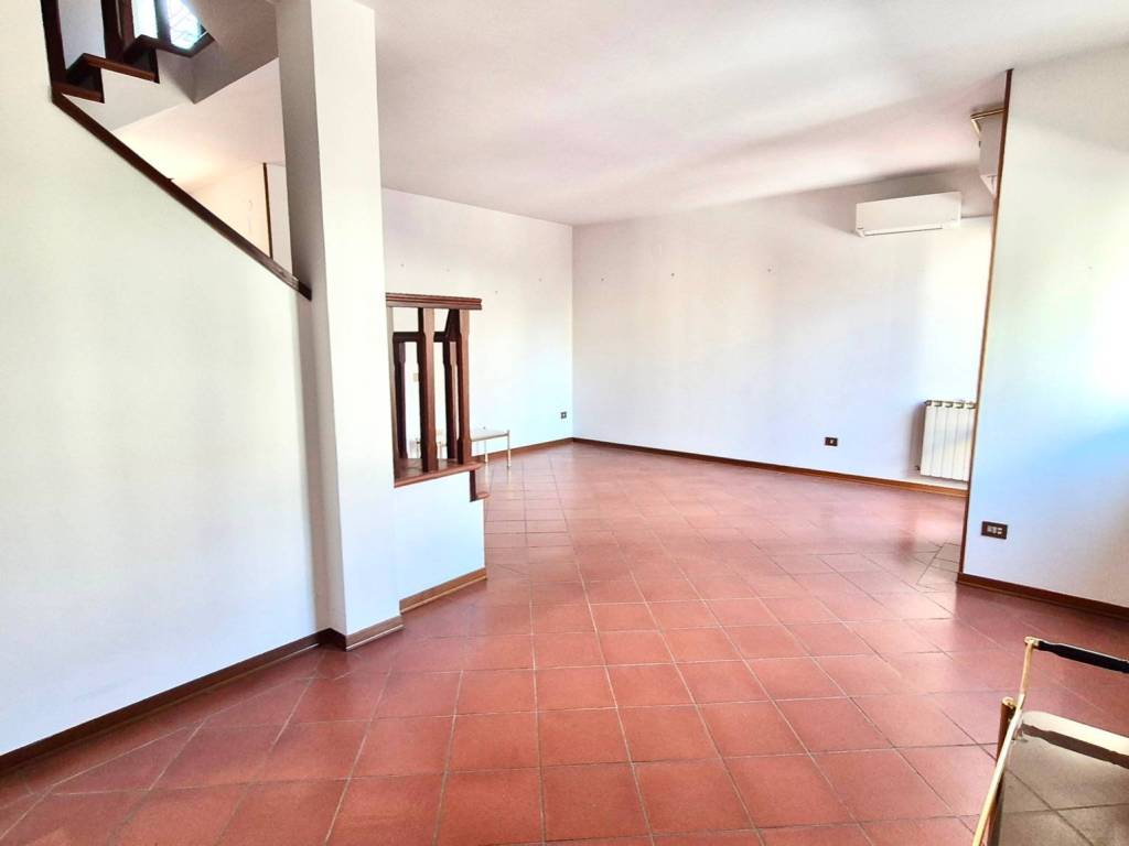 Casa indipendente a Montevarchi in Via Montegrappa - Foto 4