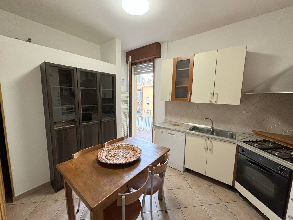 Appartamento a Ferrara in Corso Porta Po, 49 - Foto 2