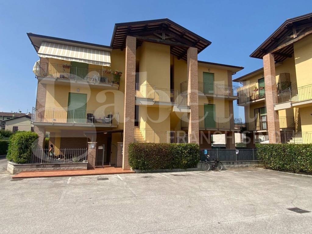 Appartamento a Assisi in VIA EUGUBINA, 42 - Foto 2