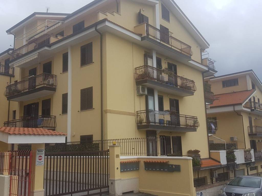 Appartamento a Vibo valentia in Viale Senatore Parodi Traversa 6, 16 - Foto 3
