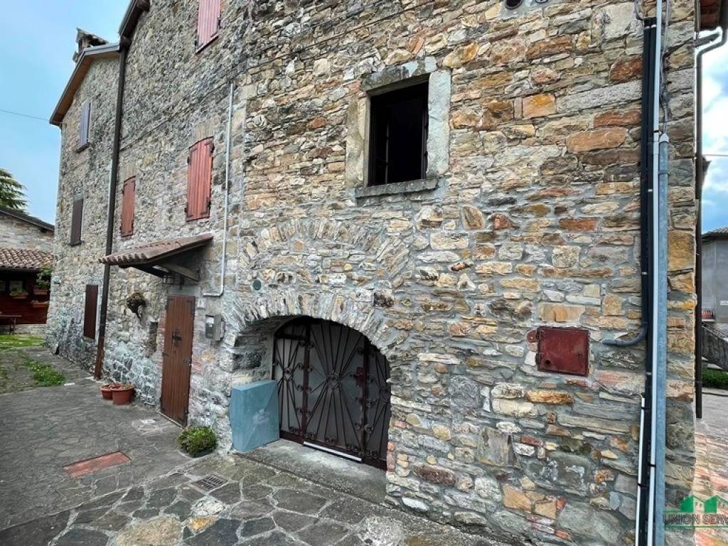 Appartamento a Terenzo in largo della pieve - Foto 3