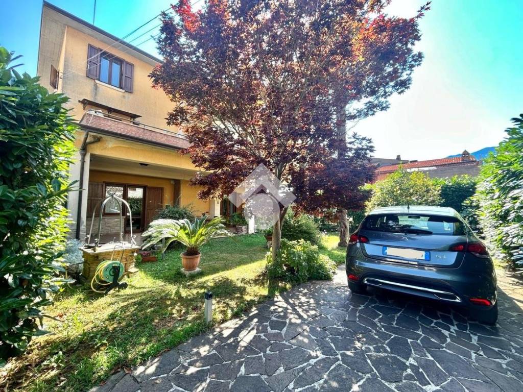 Villa a Cervinara in Via Casino Bizzarro, 104 - Foto 5