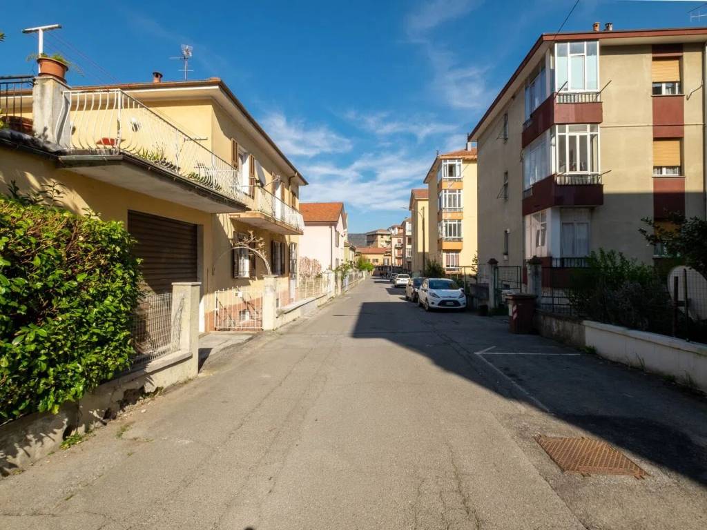 Villa a Cairo montenotte in Via G. Fedele, 20 - Foto 3