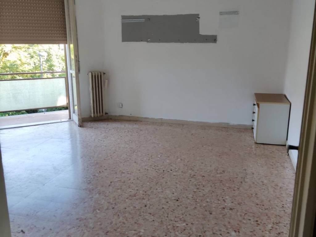 Appartamento a Cremona in Via Divisione Acqui - Foto 2