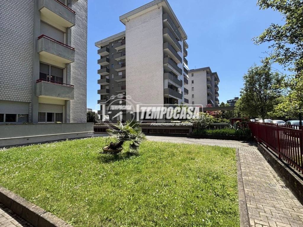 Appartamento a Casale monferrato in Via Papa Giovanni XXIII - Foto 2