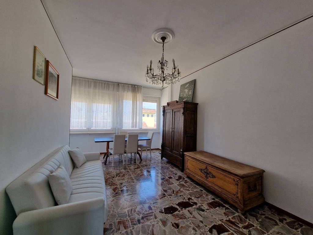 Appartamento a Vercelli in Via Camillo Benso di Cavour, 4 - Foto 3
