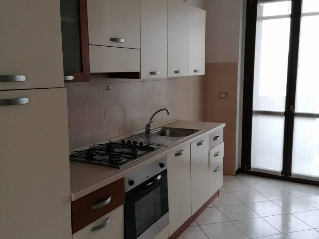 Appartamento a Lodi in Via Ferdinando Bocconi - Foto 2