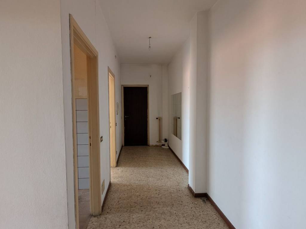 Appartamento a Samarate in Via Oberdan - Foto 4