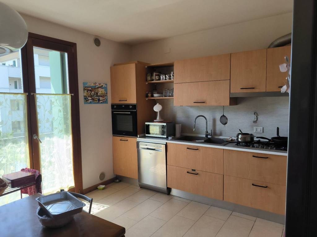 Appartamento a Pordenone in Via Giulio Locatelli - Foto 4
