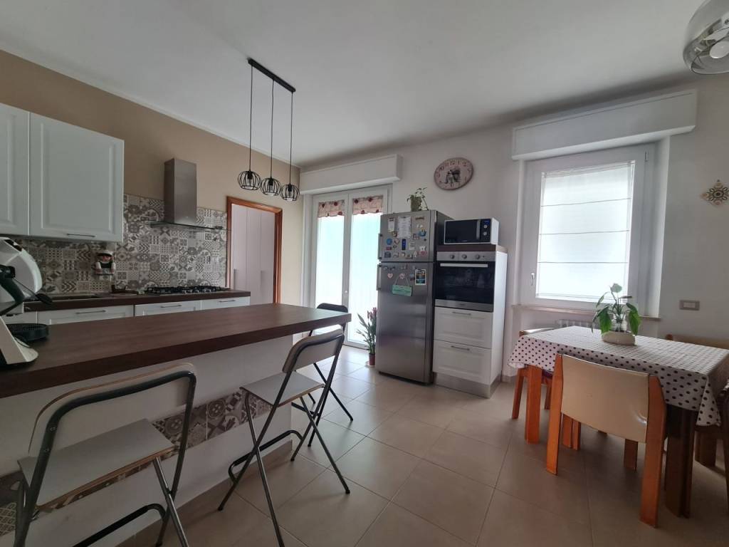 Appartamento a Jesi in Viale Giuseppe Verdi - Foto 3