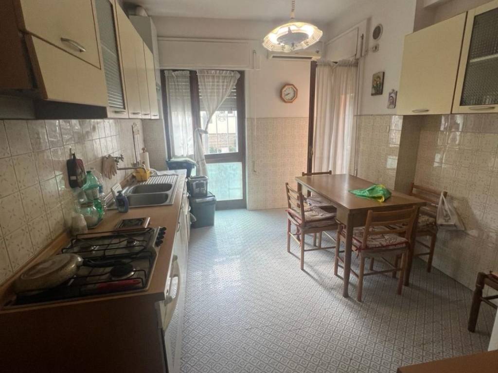Appartamento a Aprilia in Via Enrico Cialdini - Foto 2
